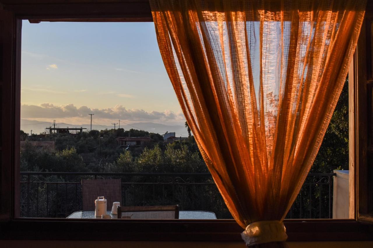Amber Seaview Villa By The Olive Groves カラマタ エクステリア 写真