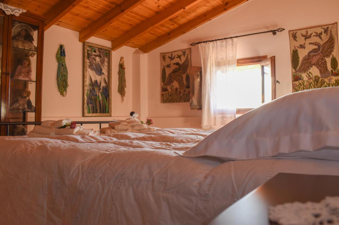 Amber Seaview Villa By The Olive Groves カラマタ エクステリア 写真